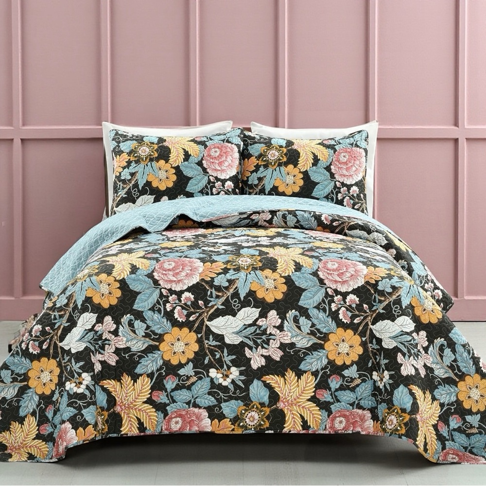 NEW Anthro Cotton Floral Reversible Boho Queen / King Bedding Quilt & Sham Set